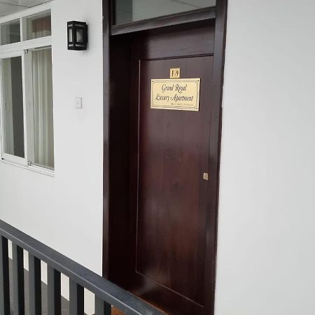 The Grand Royal Luxury Apartment Nuwara Eliya Exterior photo